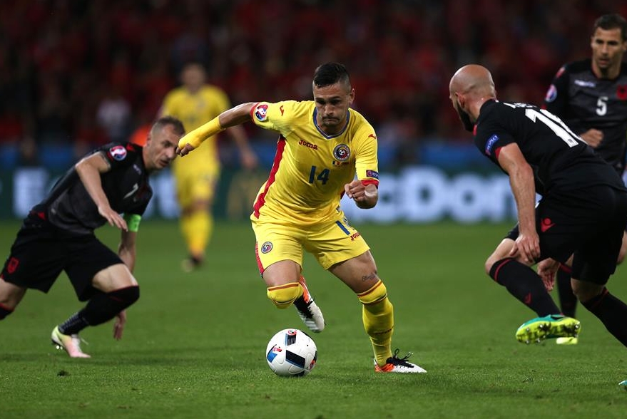 防守之王，阿尔巴尼亚队在欧洲杯比赛中硬是撑过了90分钟！