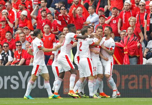 2016年欧洲杯的阿尔巴尼亚球队：历史性的突破与坚韧的拼搏