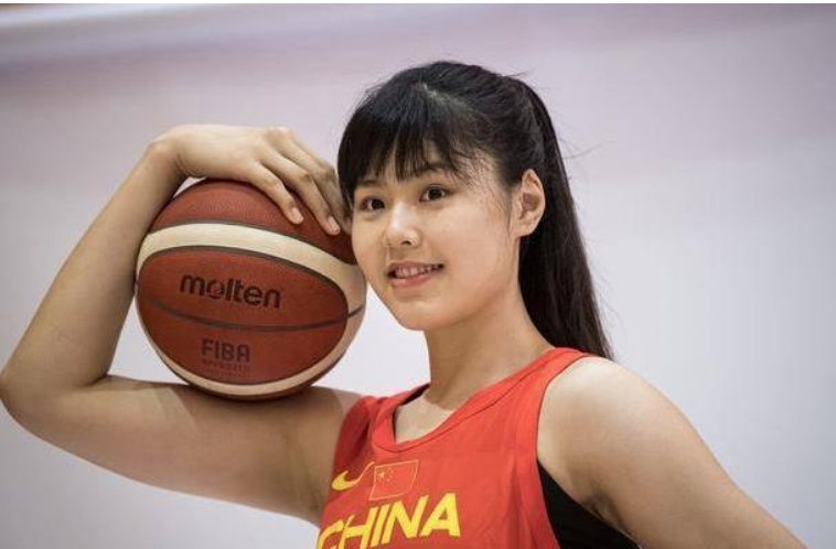 中国女篮工资表:了解球员收入水平