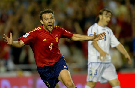 马切纳：2008年欧洲杯上的铁血后卫与不败传奇